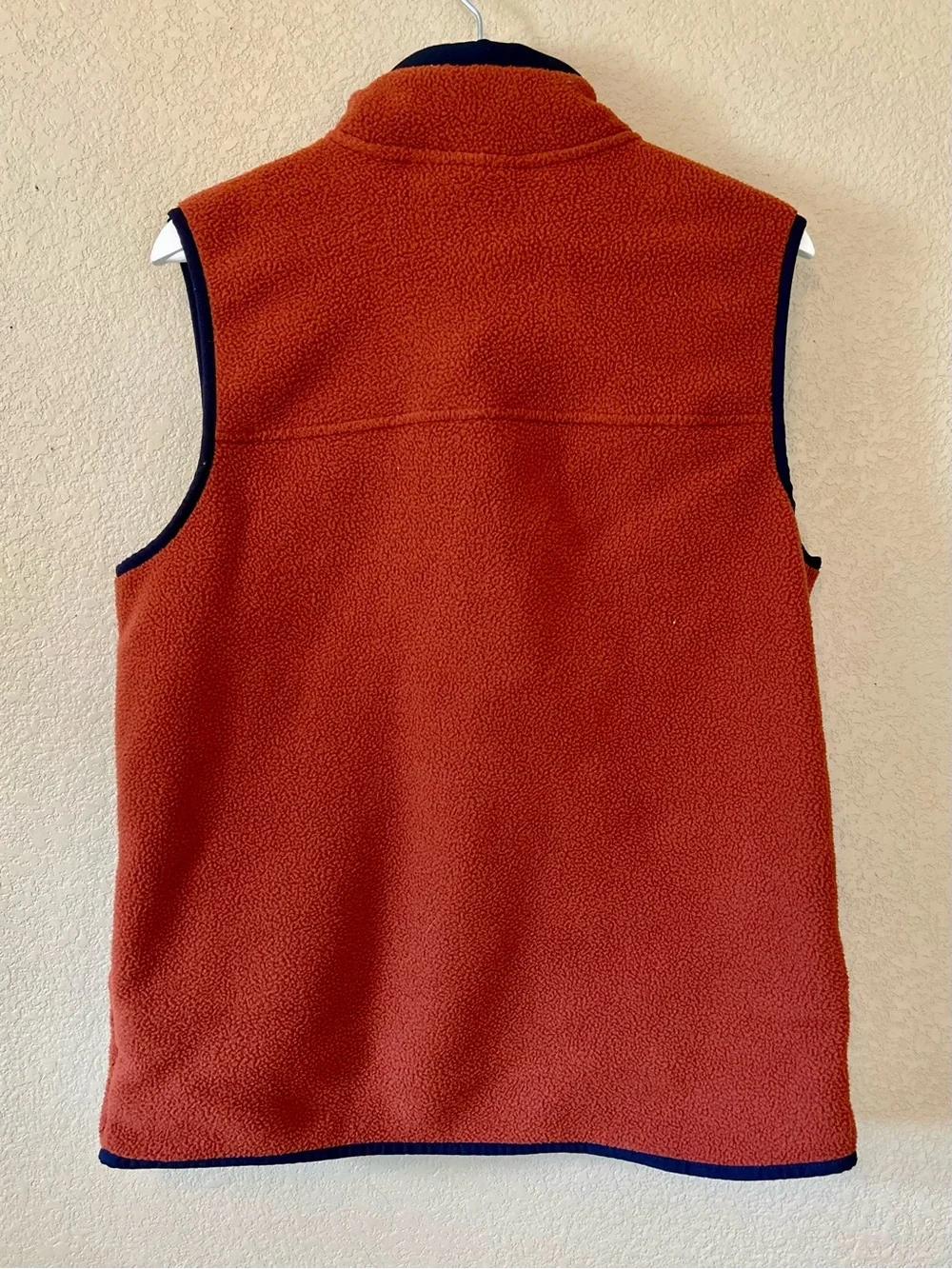 The North Face Carbondale Rust Fleece Vest Navy Trim M Full Zip Outdoor Fall
